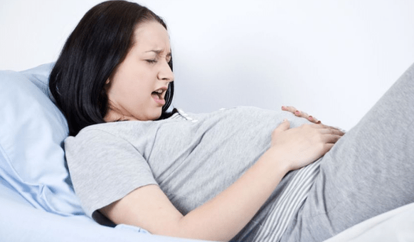 kõhuvalu koos ussidega raseduse ajal